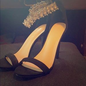 Shoe Dazzle Sydney heels